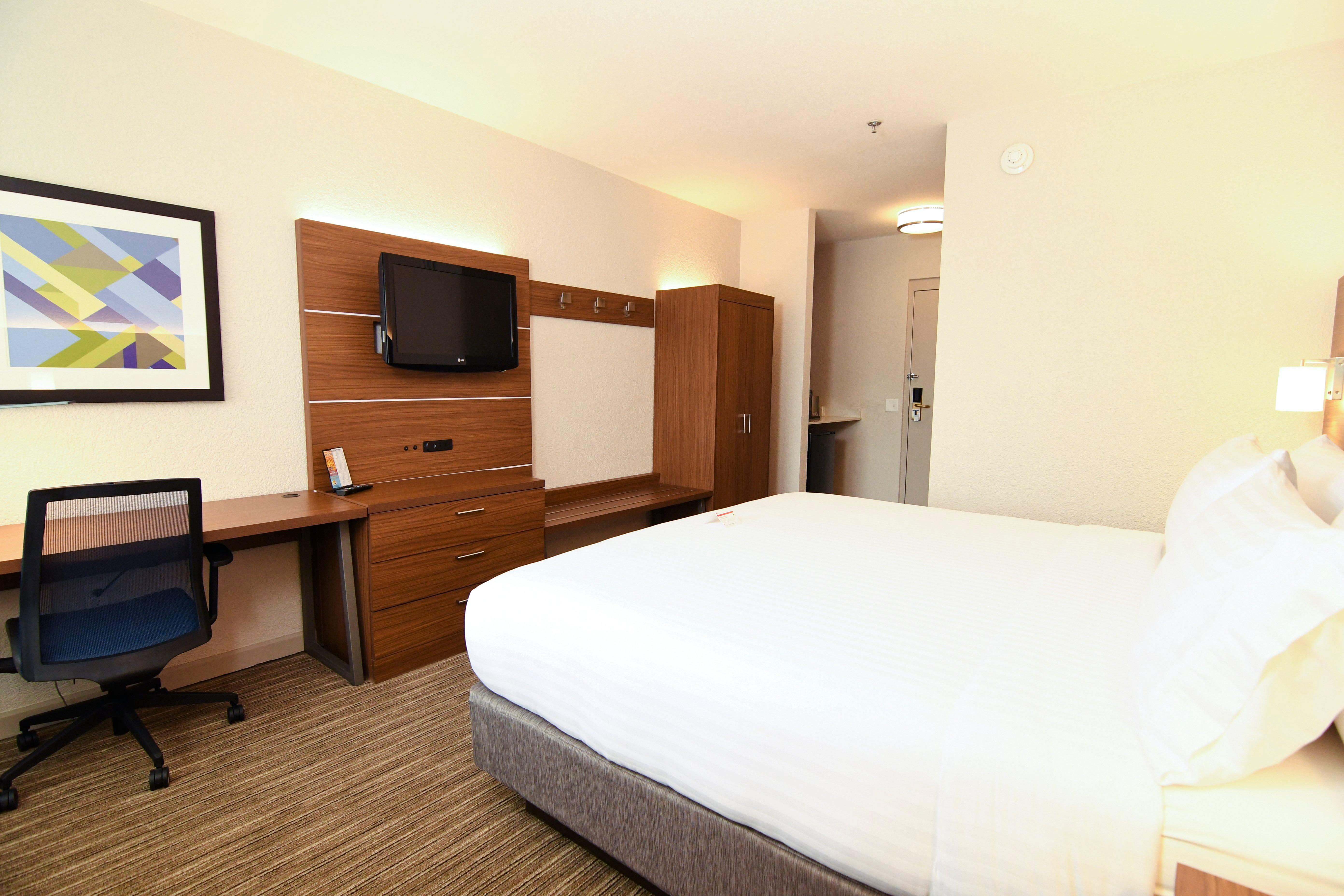 Holiday Inn Express Hotel & Suites Port Clinton-Catawba Island By Ihg Exterior photo
